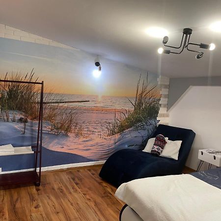 Apartament Przy Ulicy Zaruskiego Blisko Plazy Ustka Exterior foto